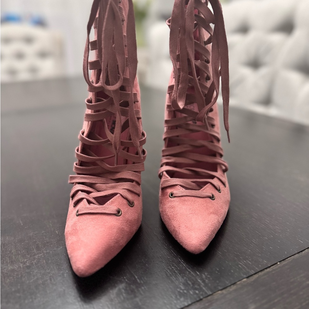 Fashion Nova size 10 4 inch lace up boots - Picture 2 of 5